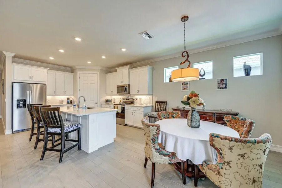 Pet-friendly Naples Home w/ Resort-style Pool