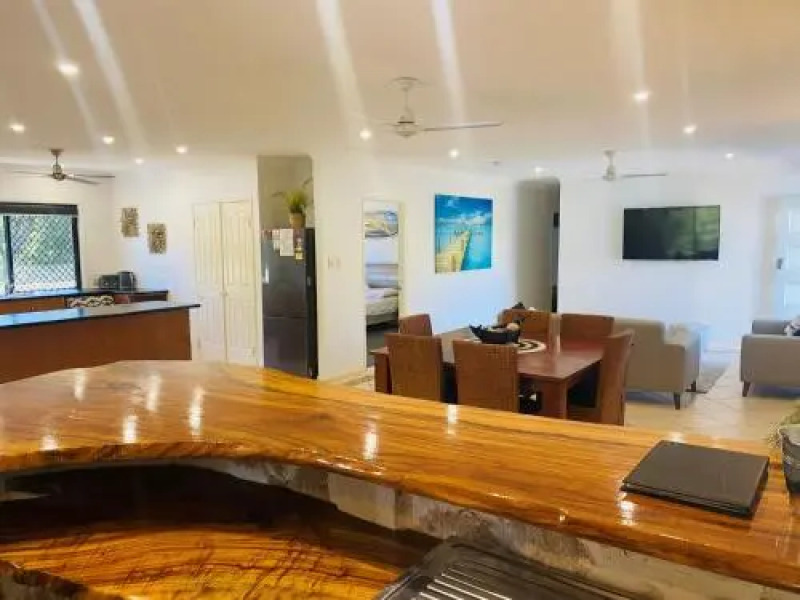 44 Cypress Avenue Holiday Home In A Quiet Location Close To Patrolled Beach And Cbd