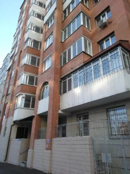 Elas Hotel