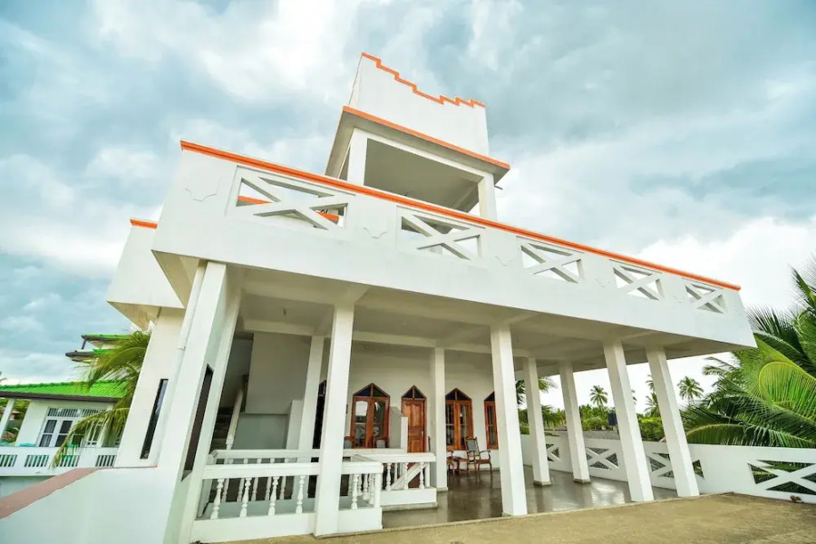 International Beach Hotel