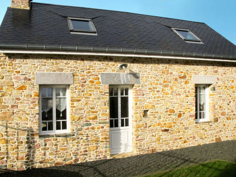 Holiday Home Zoé (CEZ407)