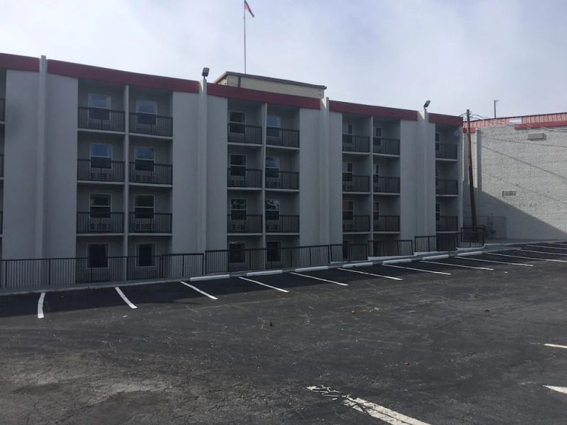 Peachtree Inn & suites