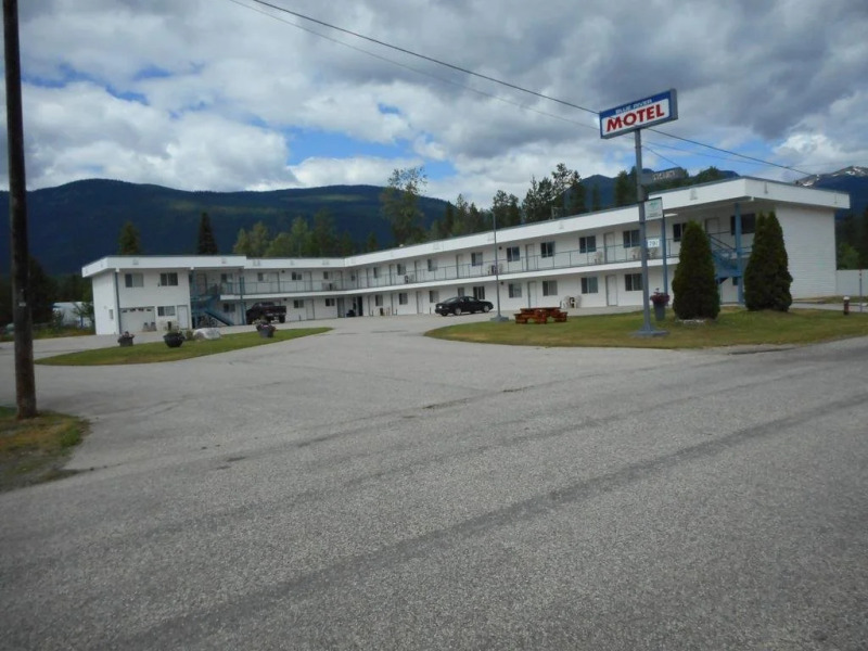Blue River Motel