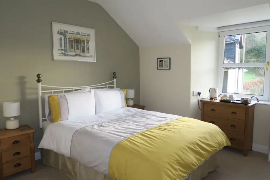 TwoStones B&B & Holiday Cottage