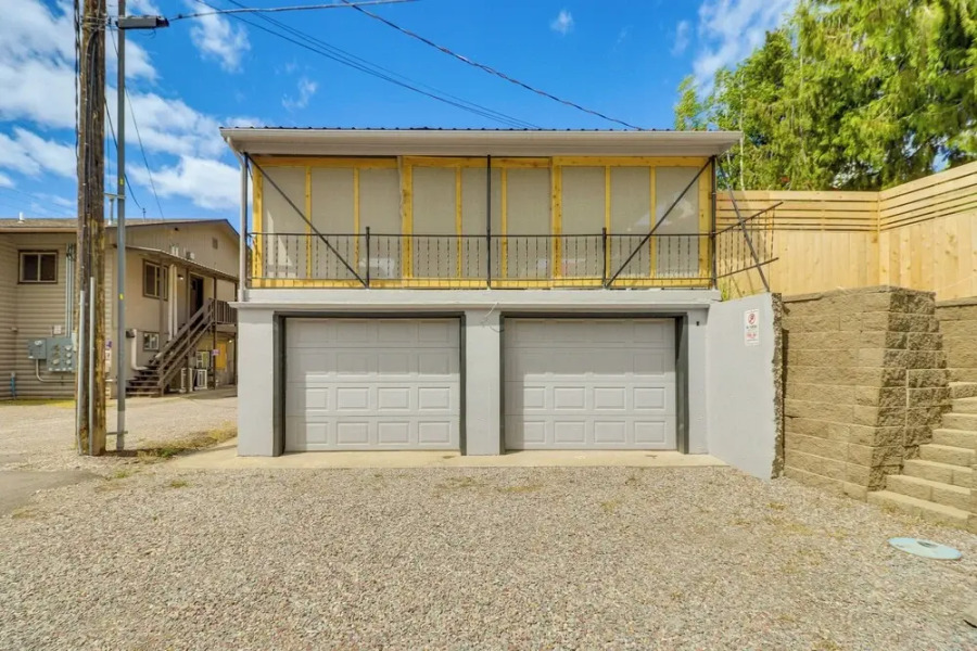 Downtown Bigfork Home w/ Fire Pit, Walk to Harbor!