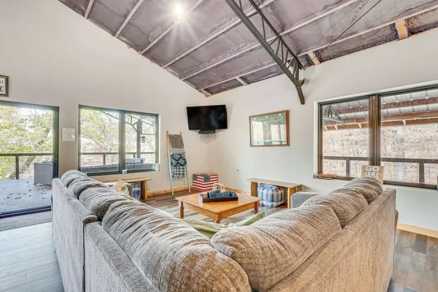 Beaver Lake Home on 3 Acres w/ Lake Access!