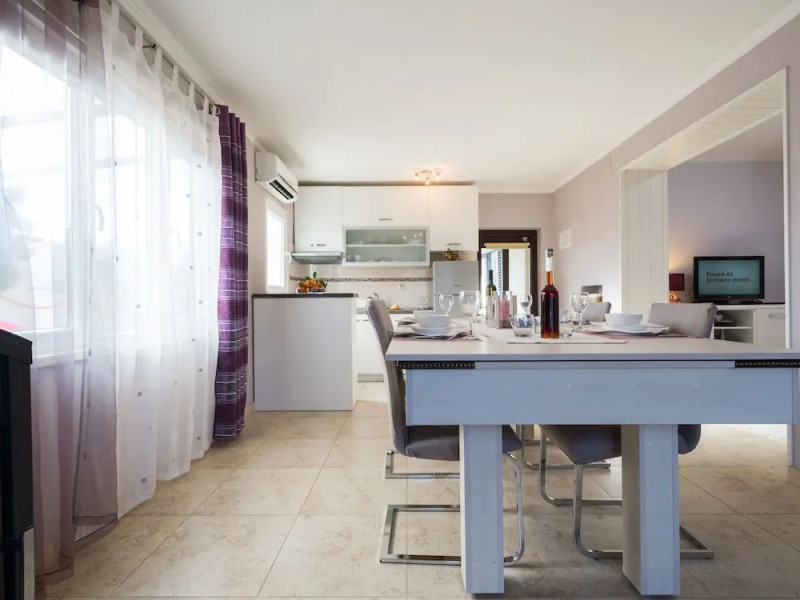 Alluring Holiday Home in Korčula with Whirlpool