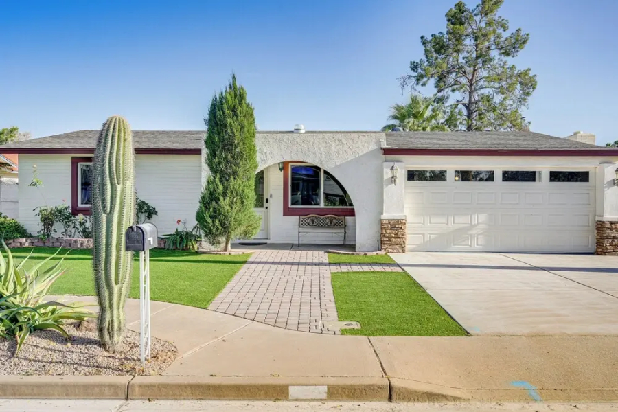 Mesa Home w/ Community Pools: Pets Welcome!