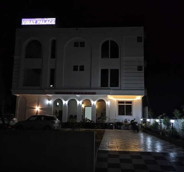 Hotel Virat palace