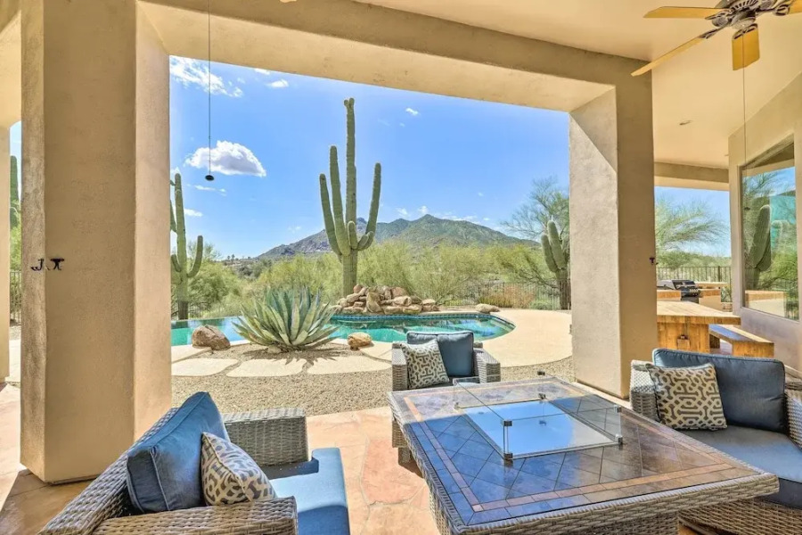 Stunning Cave Creek Home w/ Infinity Pool!