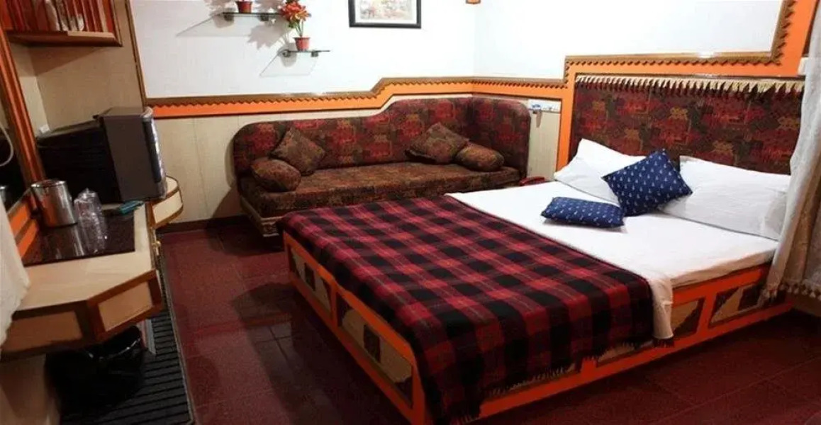 Rahi Gulistan Tourist Complex