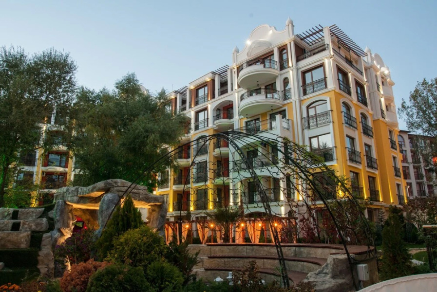 Apartcomplex Harmony Suites