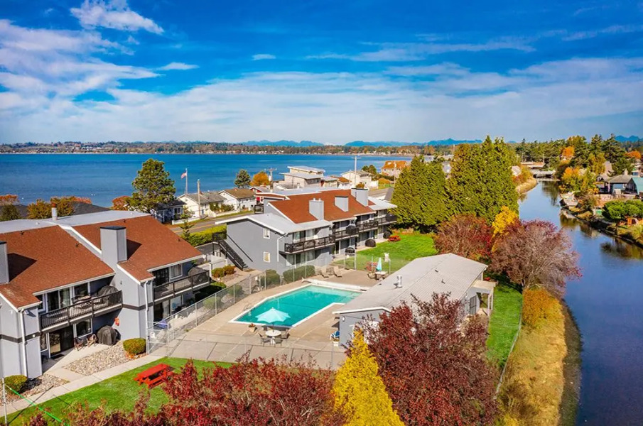 Cabana Club Condominium and MROP - Cabana Club Condominium, Blaine