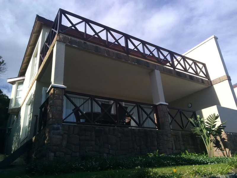 Brenton On Rocks Luxury Guest House