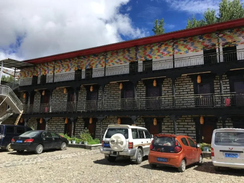 Daocheng Manju Saka Boutique Inn