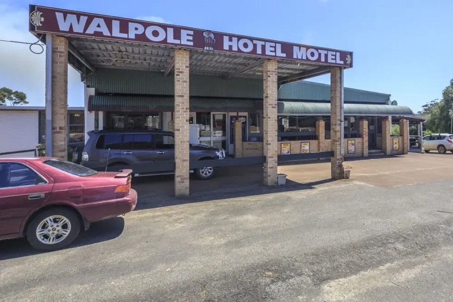 Walpole Hotel Motel
