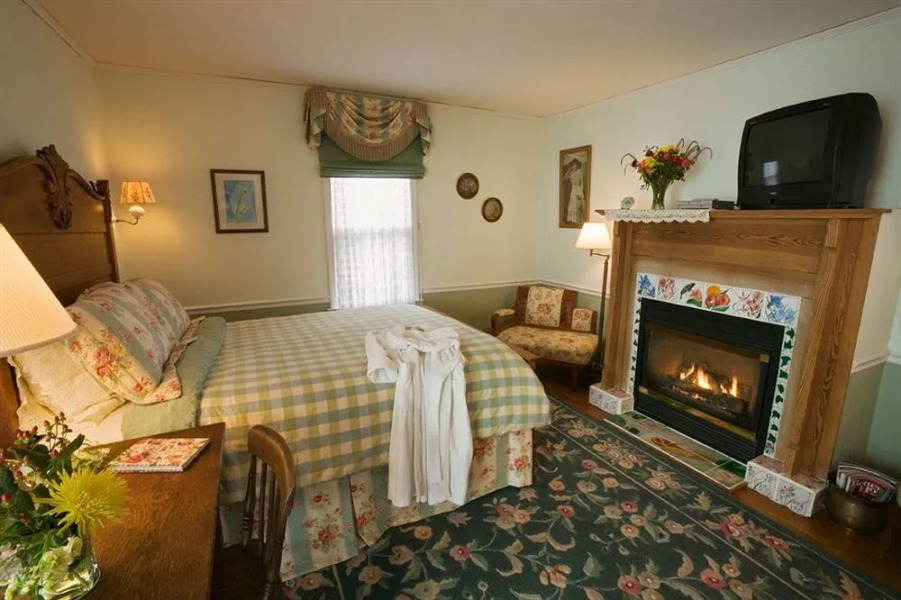 Inn on Main Street Bed and Breakfast