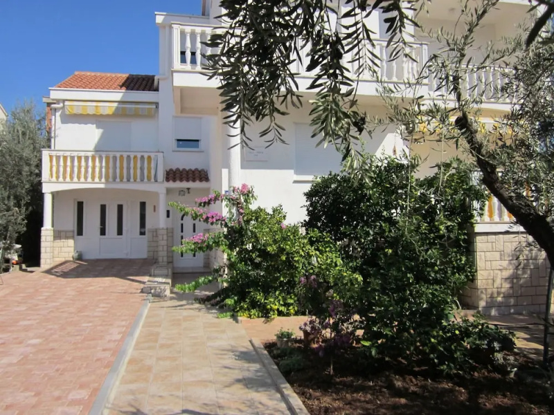 Apartments Estera