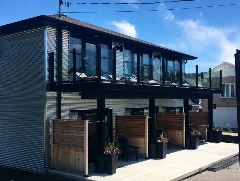 Drake Devonshire and Motor Inn