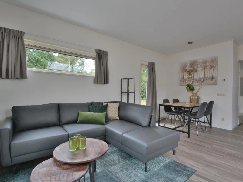 Comfy Chalet With Sunshower, Located in a Forrest