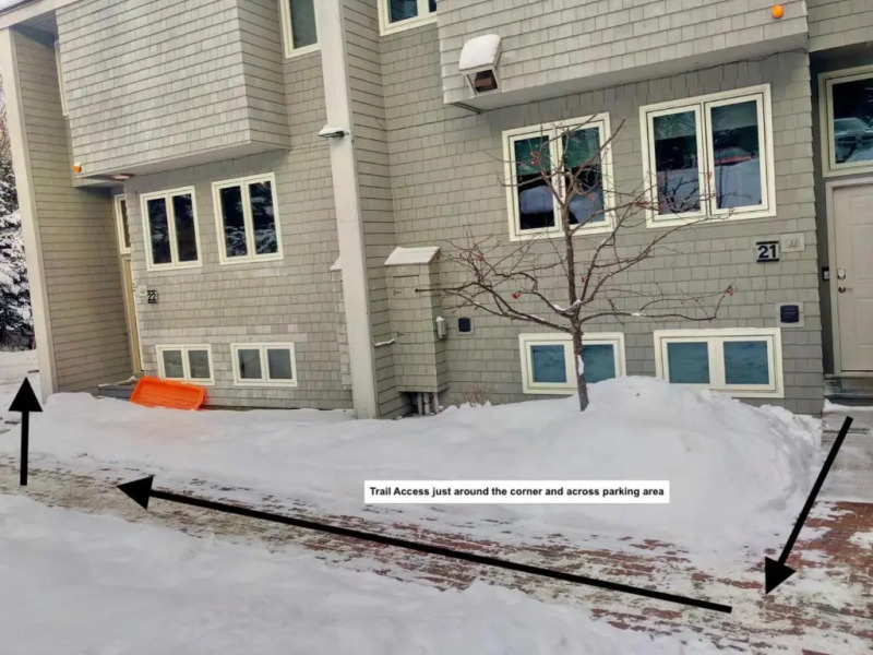 R5 Completely renovated Bretton Woods condo AC unbeatable SKI-IN SKI-OUT location Fast wifi