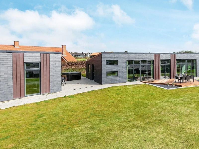 12 Person Holiday Home in Vinderup