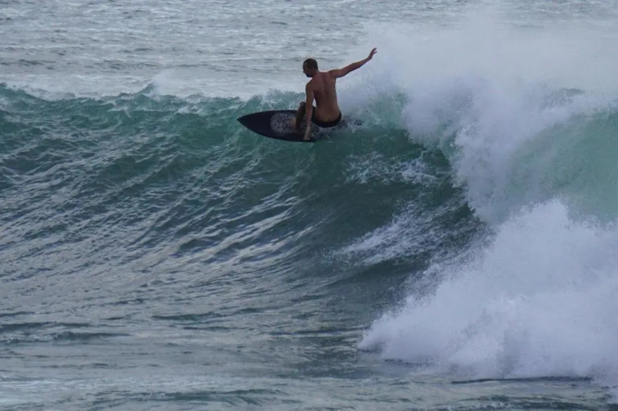 Sunset Surfing Beach Resort