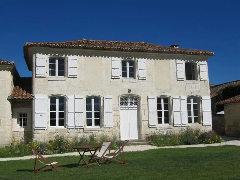 Chambres dHôtes et Gîtes du Château de Clauzuroux