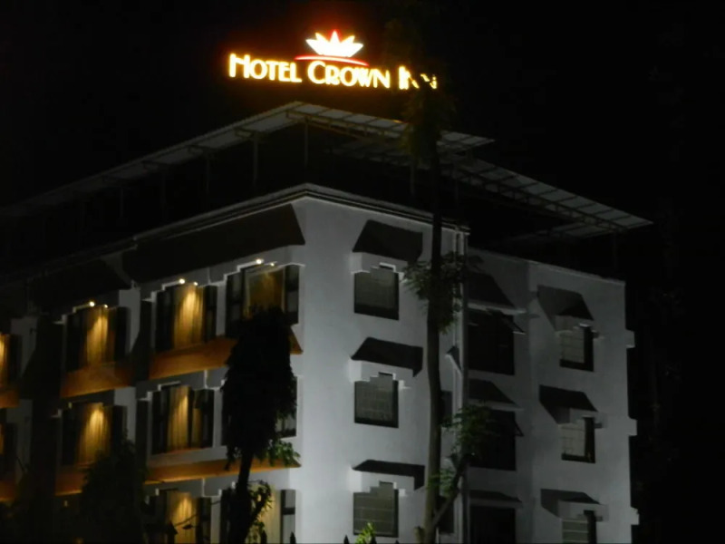 Treebo Tryst Crown Inn