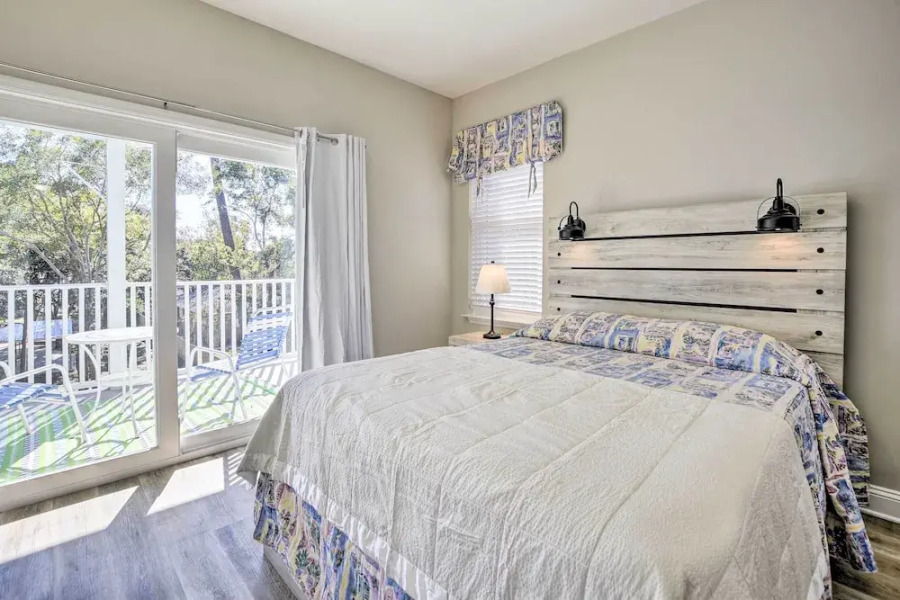 Modern Escape in the Heart of Murrells Inlet