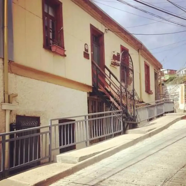 Garivalpo Bed & Breakfast Multicultural