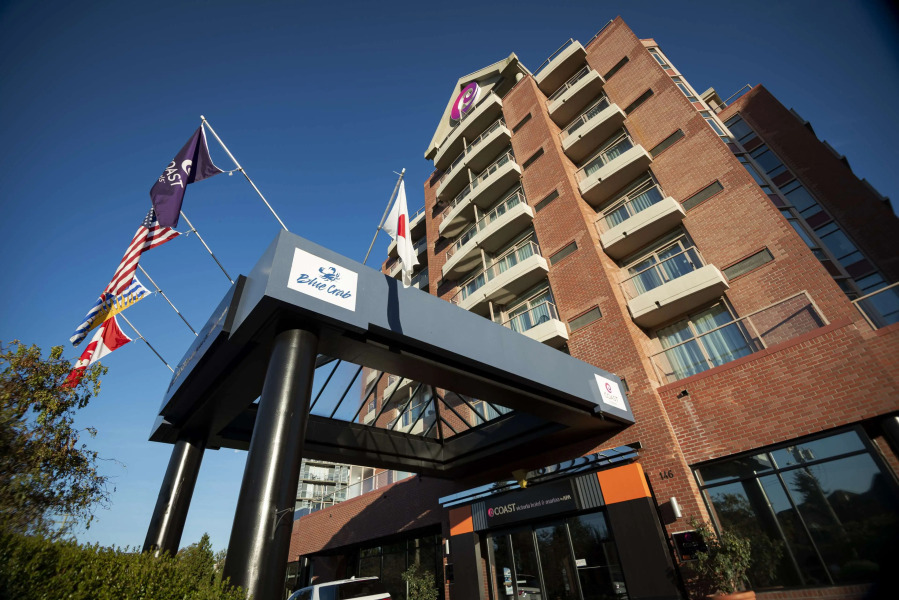 Coast Victoria Hotel & Marina by APA