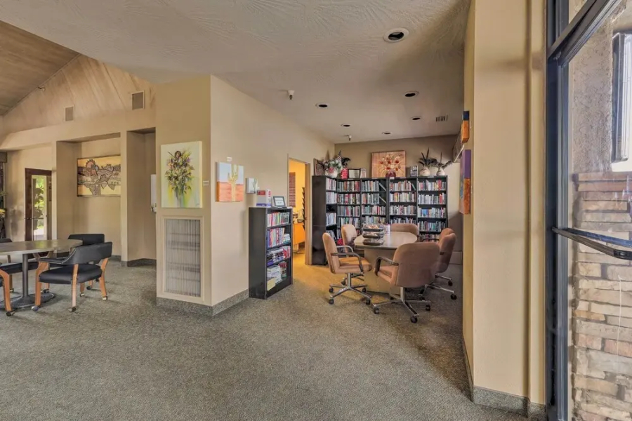 Sedona Home w/ Golf Course View & Pool Access!