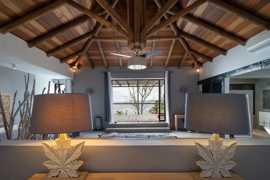 Koki Bonheur Beachfront Villa by StayMauritius