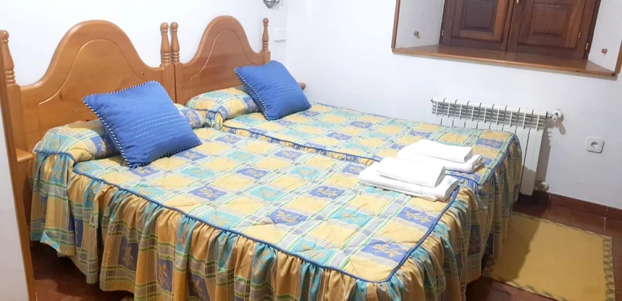 House With 4 Bedrooms in Linares, Peñarrubia, With Wonderful Mountain View and Wifi Near the Beach