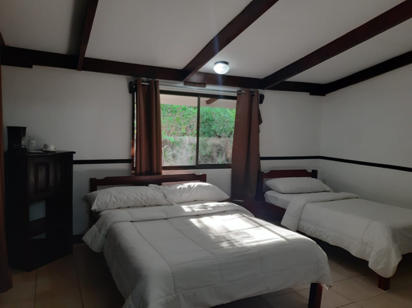 Hacienda La Pacífica Eco-Lodge