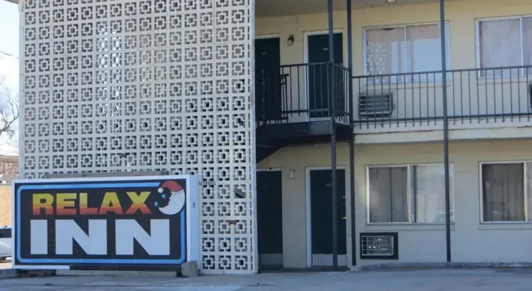 Relax Inn Motel
