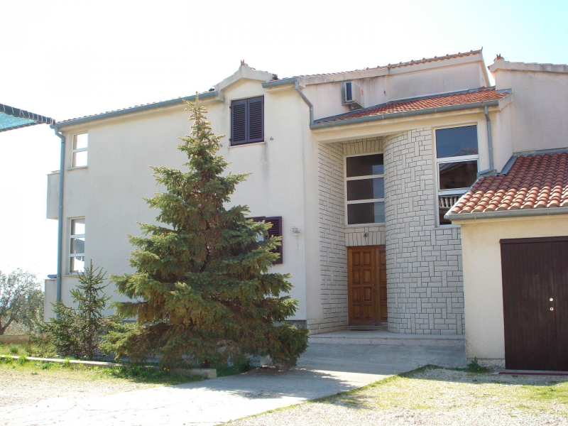 Apartment Damir - on the sea side : A3 Tribunj, Riviera Sibenik