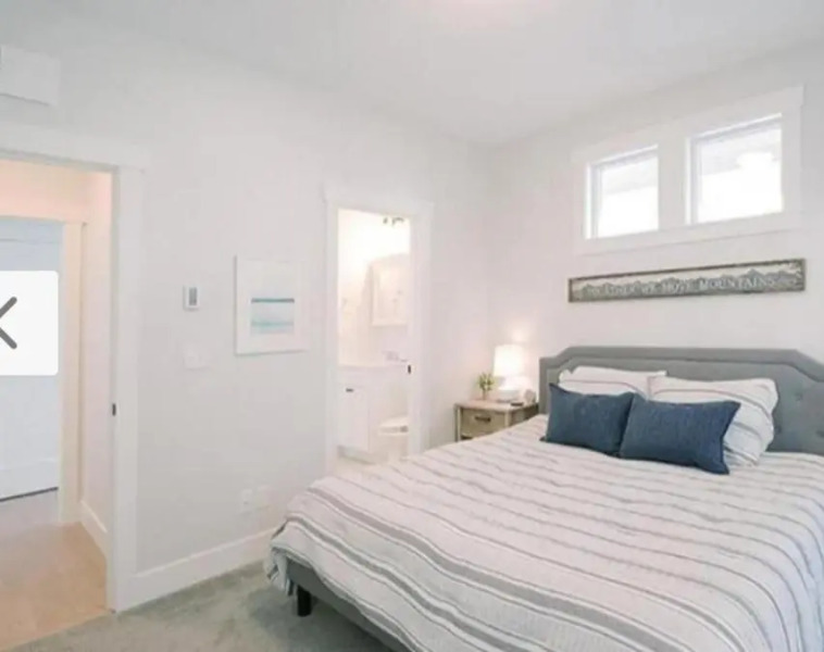 The Coastal Inn Outbuilding