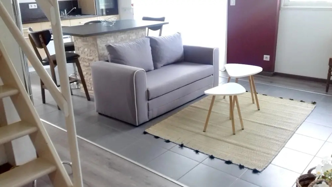 Studio in Cambo-les-bains, With Wonderful Mountain View, Enclosed Garden and Wifi - 20 km From the Beach