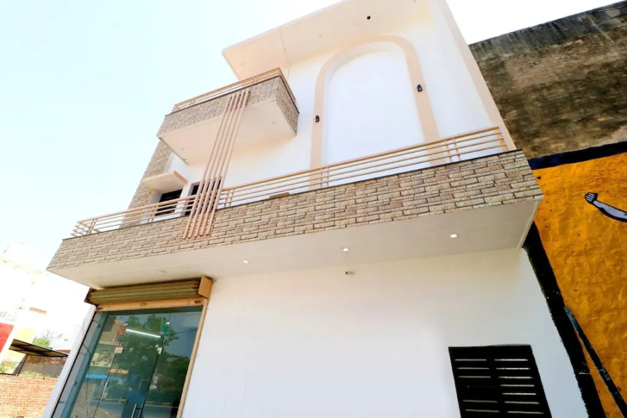 Hotel New Bury by OYO Rooms