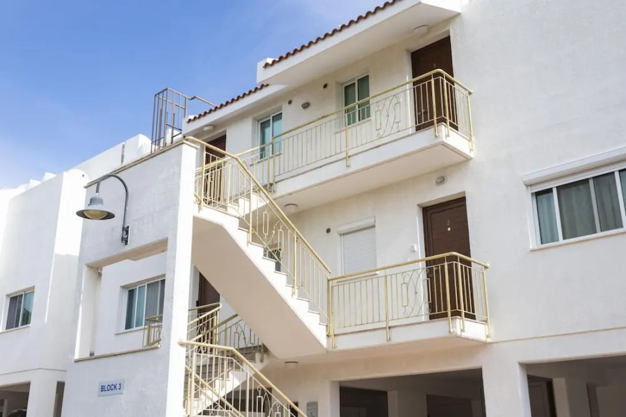 Bay View Gardens Apt 3