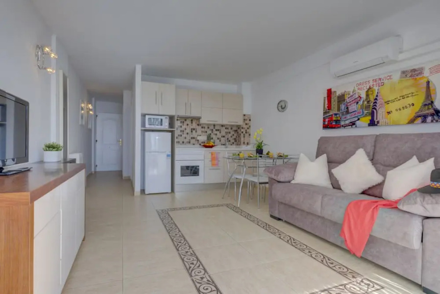 307 Bright Apartment, Sea View, WiFi, Air Conditioning