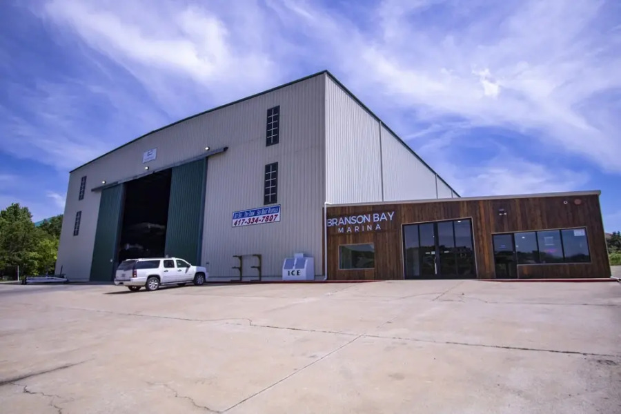 Afternoon Delight 2 Bedroom Condo by Redawning