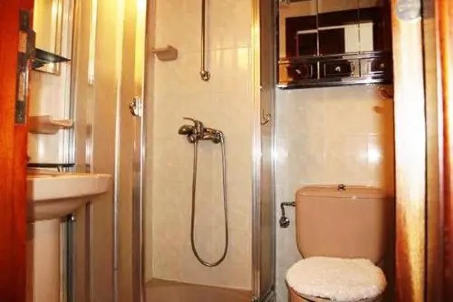 Prime Homes-Bright Attic 2bd Apartment