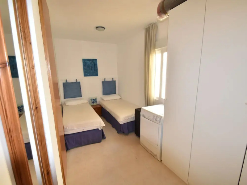 Magnificent Apartment, Beautiful View Towards the Mountains Shared Swimming Pool