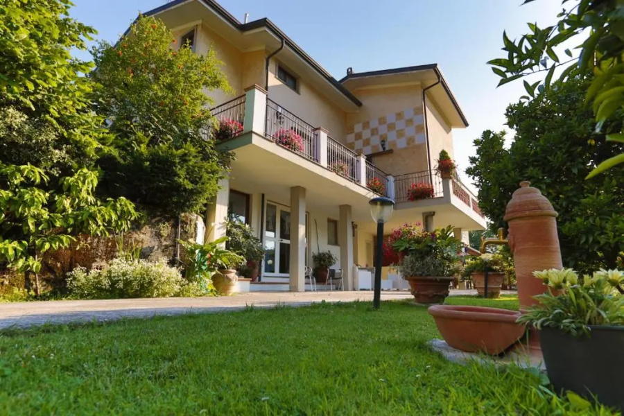 Casa Anna a Pietrasanta in Toscana