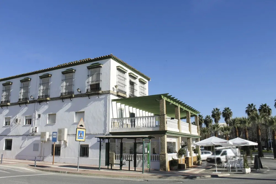 Hotel Restaurante Vía Sevilla - Cádiz by MA 22 Puntos