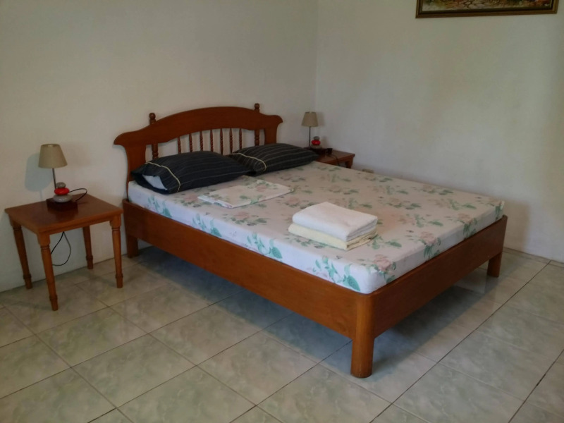 Lapu Lapu Cottages and Restaurant