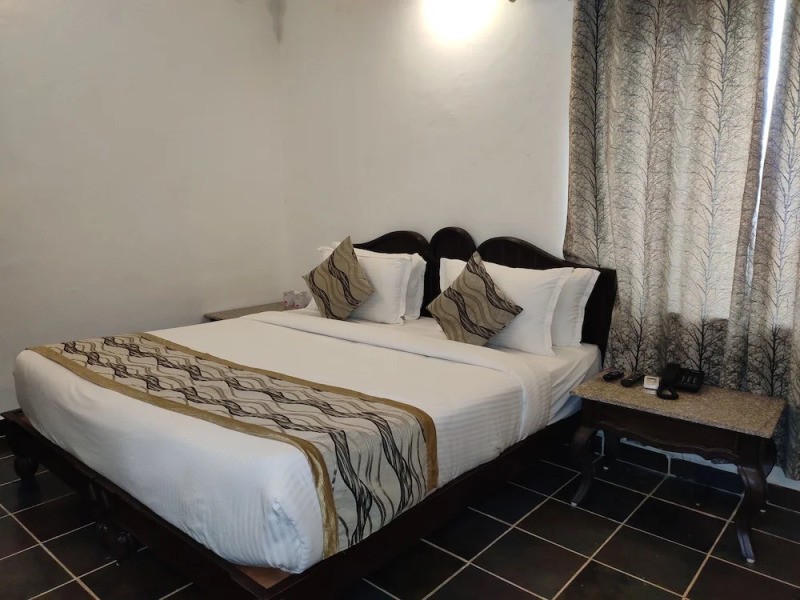 Kanj Gir Lion Resort